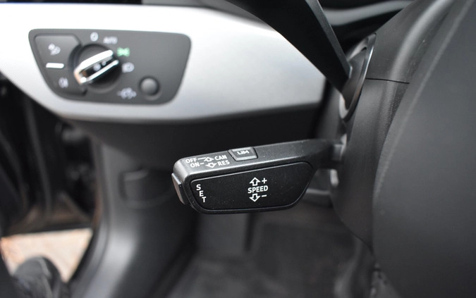 Audi A4 cena 63900 przebieg: 226000, rok produkcji 2016 z Janikowo małe 704